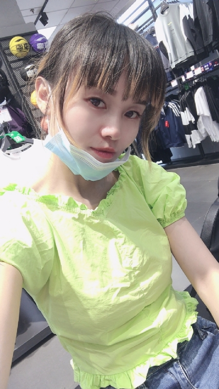 婀娜袅袅的第一张照片--焦作闪婚服务中心